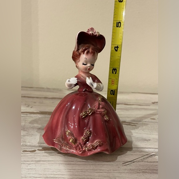 Vintage Arnart Cherchez La Femme Figurine Lady Dress /w Roses #7616 Japan 1950 - Picture 6 of 8